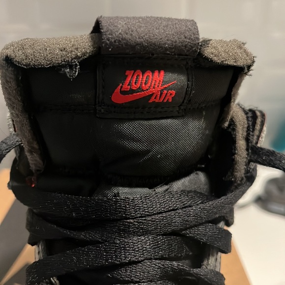 Nike Air Jordan Zoom Air Black/University Red-White in size 6.5 women - Picture 6 of 11